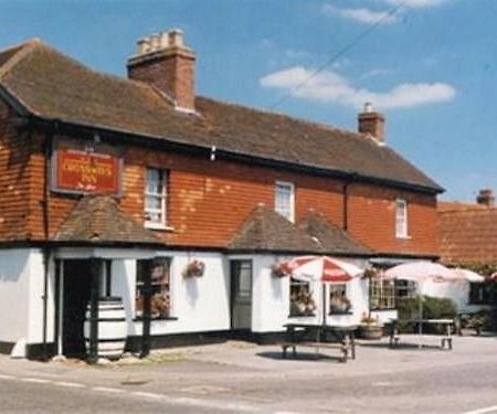 Crossways Inn ハイブリッジ エクステリア 写真
